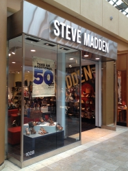 Steve Madden at Scottsdale Fashion